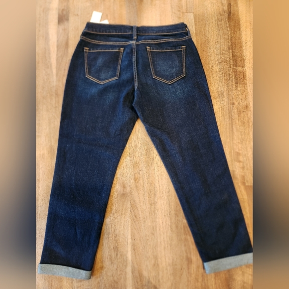NWT Old Navy Boyfriend Jeans 10 Long - Picture 2 of 6